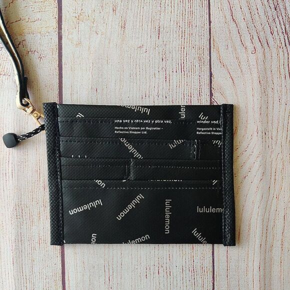 Lululemon handmade credit card ID coin holder with wristlet A41 - Picture 2 of 7